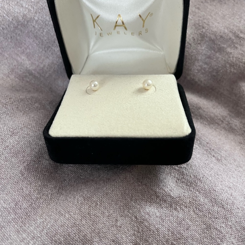 Kay jewelers pearl earrings